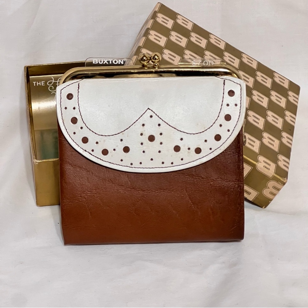 NOS Buxton Brown The French Purse Snap Close Wallet Women’s Billfold + Box Brown